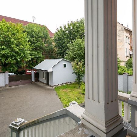 Apartment Fedkovycha Lviv Extérieur photo
