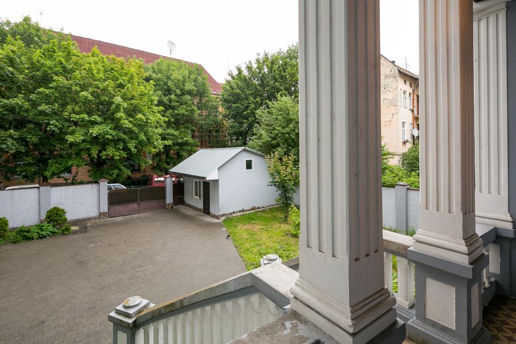 Apartment Fedkovycha Lviv Extérieur photo