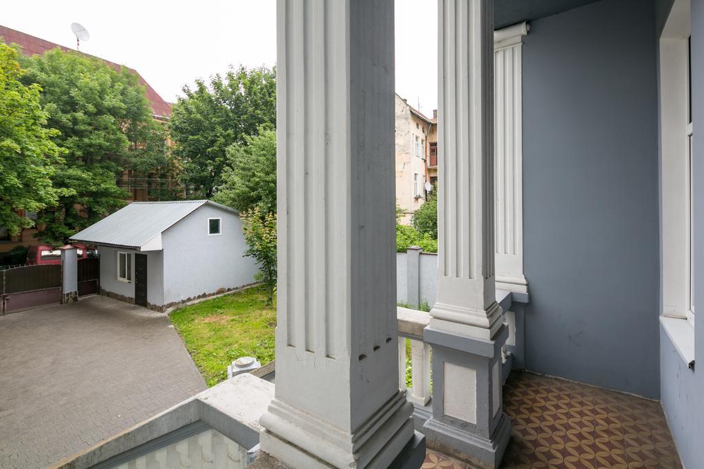 Apartment Fedkovycha Lviv Extérieur photo